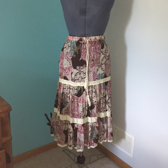 Long Boho Style Skirt - Picture 3 of 4
